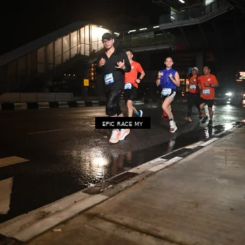Runner Photo 7709979