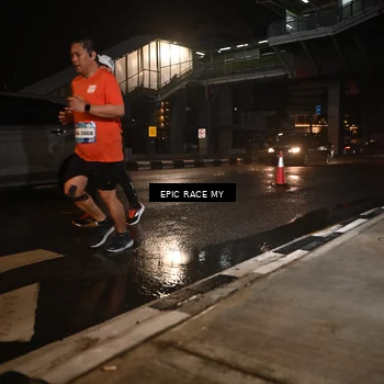 Runner Photo 7709981