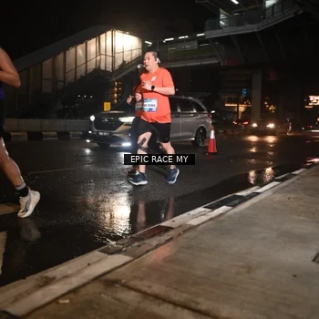 Runner Photo 7709987