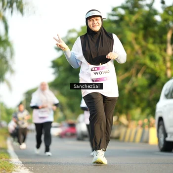 Runner Photo 7709988