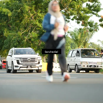 Runner Photo 7709989