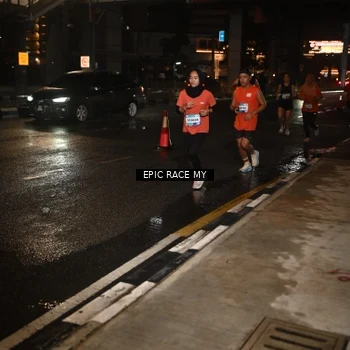 Runner Photo 7709997