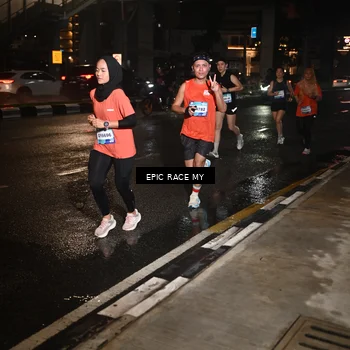 Runner Photo 7710001