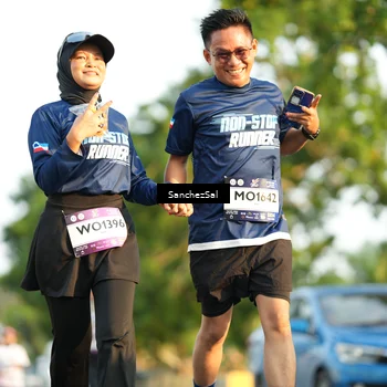 Runner Photo 7710003
