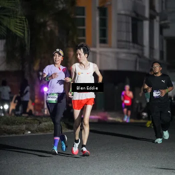 Runner Photo 7710006