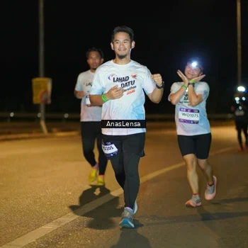 Runner Photo 7710012