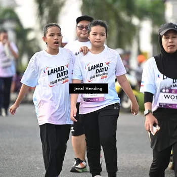 Runner Photo 7710013