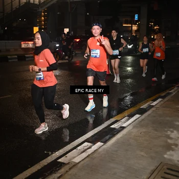 Runner Photo 7710014