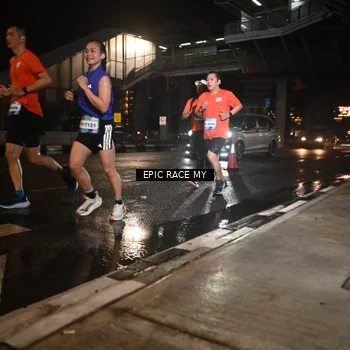 Runner Photo 7710019