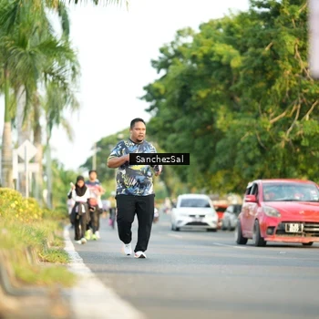 Runner Photo 7710020
