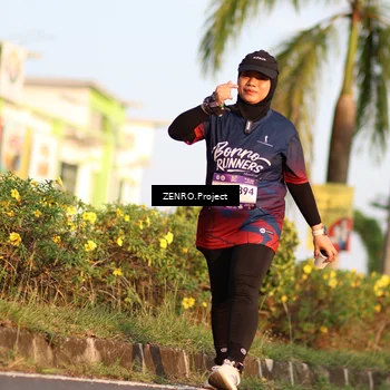 Runner Photo 7710025