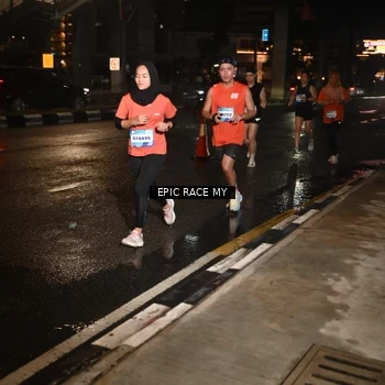 Runner Photo 7710026