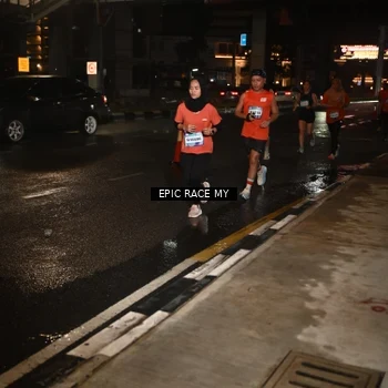 Runner Photo 7710029