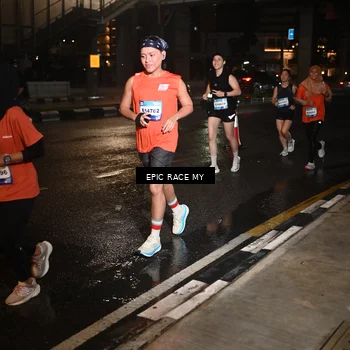 Runner Photo 7710042