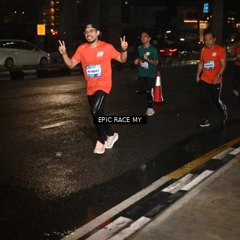 Runner Photo 7710068