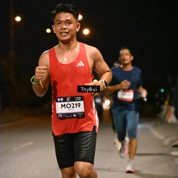 Runner Photo 7710073