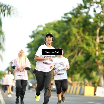 Runner Photo 7710094