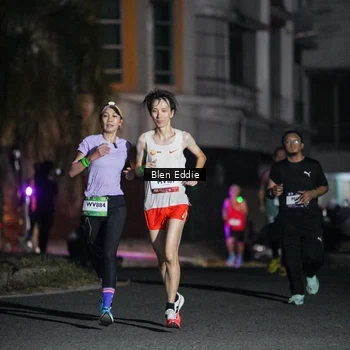 Runner Photo 7710104