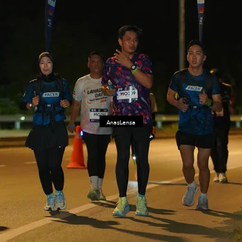 Runner Photo 7710106
