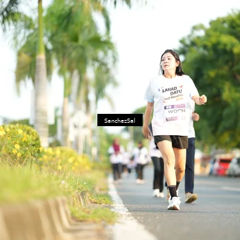 Runner Photo 7710130