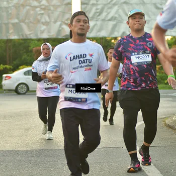 Runner Photo 7710134