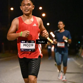 Runner Photo 7710142