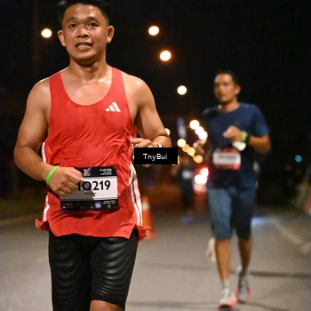 Runner Photo 7710143