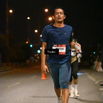 Runner Photo 7710152