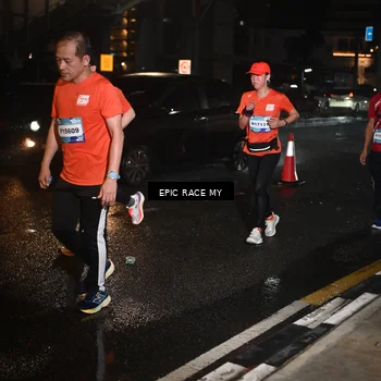 Runner Photo 7710153