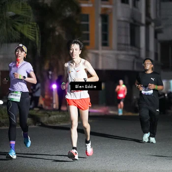 Runner Photo 7710156