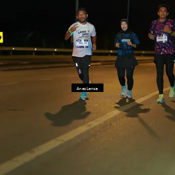 Runner Photo 7710177