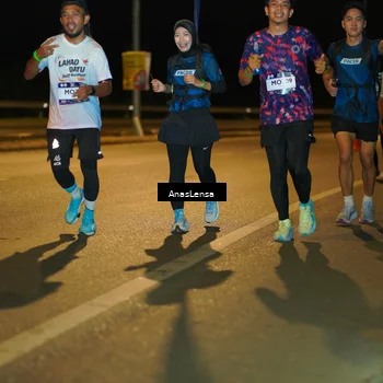 Runner Photo 7710187