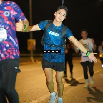 Runner Photo 7710203