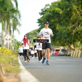 Runner Photo 7710209