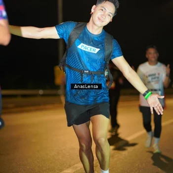Runner Photo 7710214
