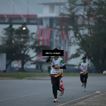 Runner Photo 7710215
