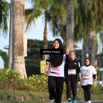Runner Photo 7710224