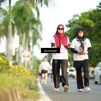 Runner Photo 7710243