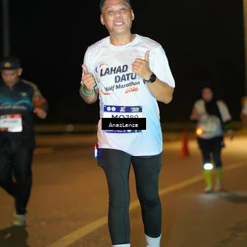 Runner Photo 7710244