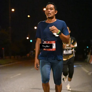 Runner Photo 7710250