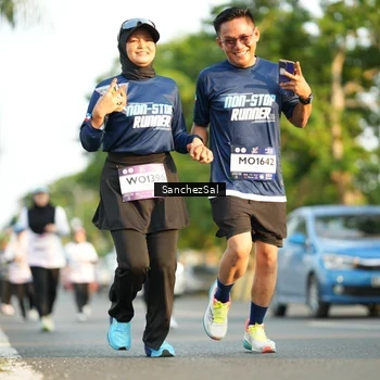 Runner Photo 7710257