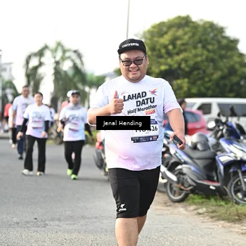 Runner Photo 7710258