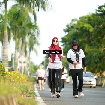Runner Photo 7710259
