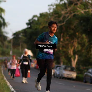 Runner Photo 7710260