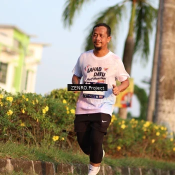 Runner Photo 7710269