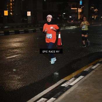 Runner Photo 7710276