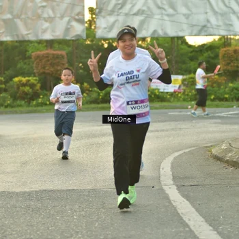 Runner Photo 7710278