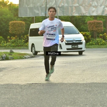 Runner Photo 7710279