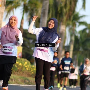 Runner Photo 7710282