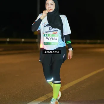 Runner Photo 7710299